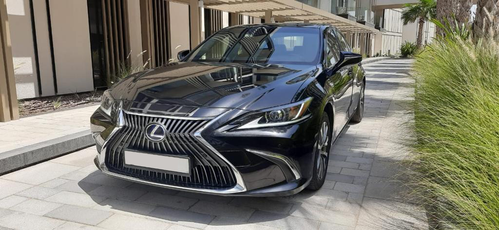 Lexus LS